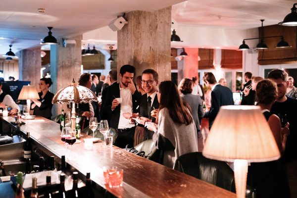 Politischer Bar-Abend mit Coca Cola und MSL am 24.09.19 in Berlin im Soho House. / Foto: Tobias Koch (www.tobiaskoch.net)